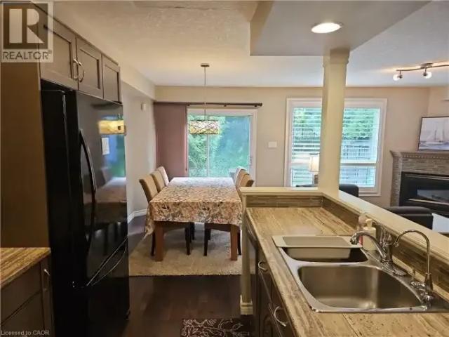 Townhouse 3 Bedroom For Rent Waterloo ON 3000 ES103151893
