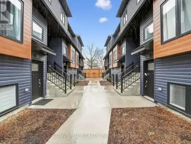 Townhouse 3 Bedroom For Rent Welland ON 2200 ES101090426