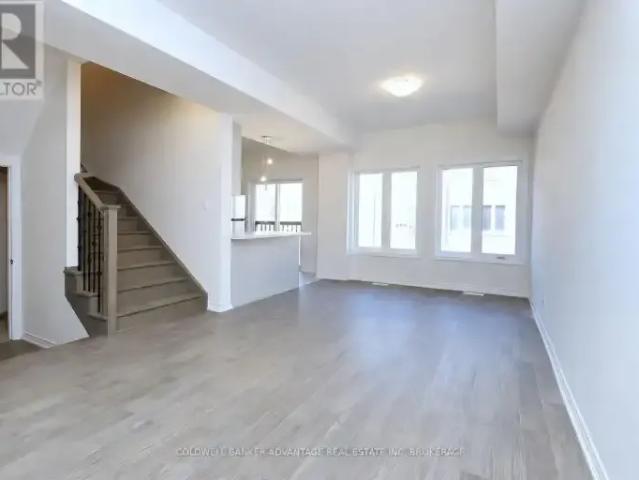 Townhouse 3 Bedroom For Rent Welland ON 2400 ES105198713