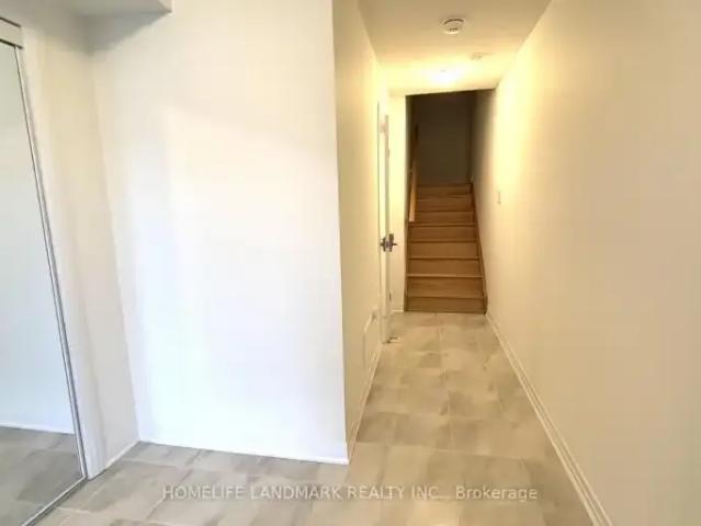 Townhouse 3 Bedroom For Rent Welland ON 3888 ES105186113