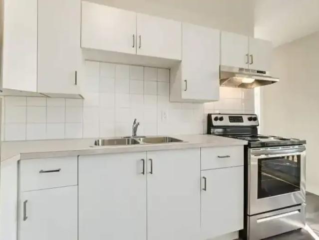 Townhouse 3 Bedroom For Rent Wetaskiwin AB 1184 ELS103010954