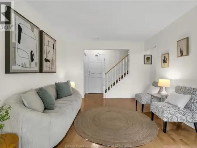 Townhouse 3 Bedroom For Rent Windsor ON 1900 ELS102847498