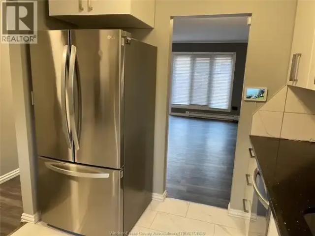 Townhouse 3 Bedroom For Rent Windsor ON 2095 ELS95478683
