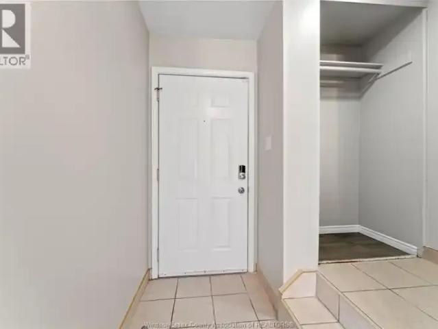 Townhouse 3 Bedroom For Rent Windsor ON 2300 ES105198721