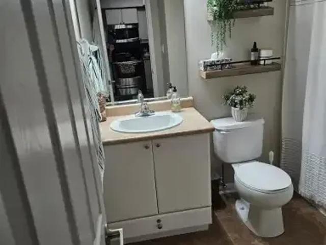 Townhouse 1 Bedroom For Rent Burlington ON 2250 ES102366536