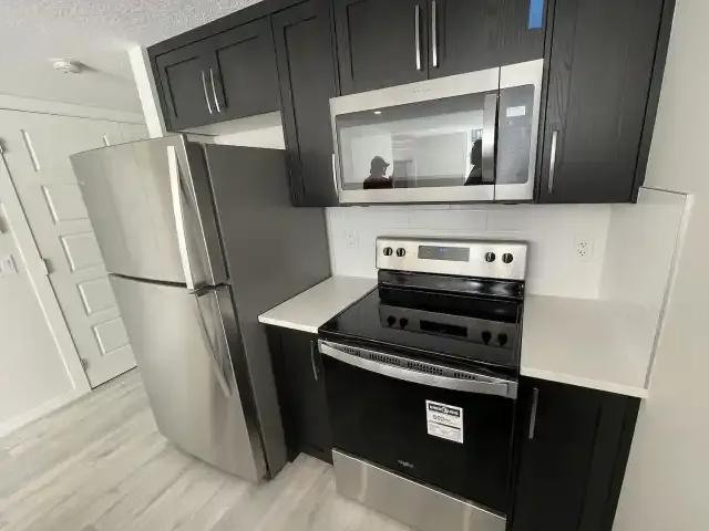 Townhouse 1 Bedroom For Rent Calgary AB 1195 ES105023187