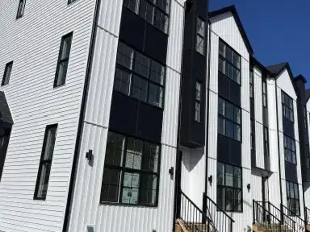 Townhouse 1 Bedroom For Rent Edmonton AB 1200 ES102846348