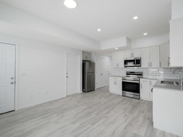 Townhouse 1 Bedroom For Rent Edmonton AB 1300 ES103651339