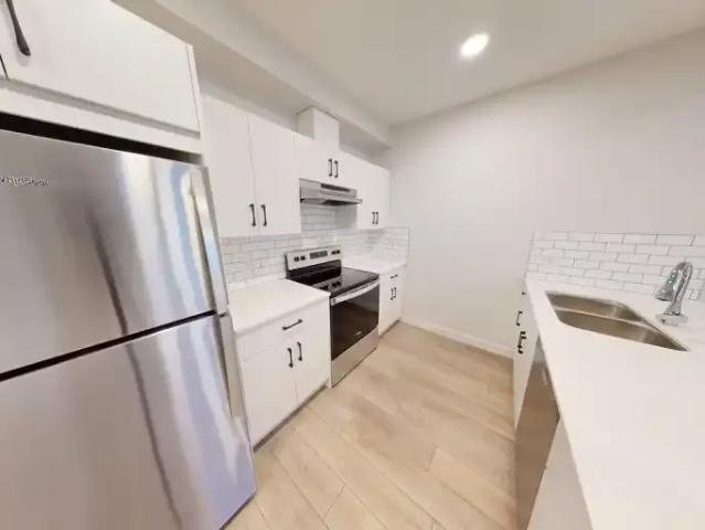 Townhouse 1 Bedroom For Rent Edmonton AB 950 ES102752431