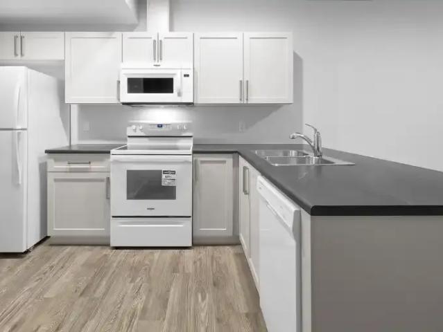 Townhouse 1 Bedroom For Rent Edmonton AB 995 ES104182240