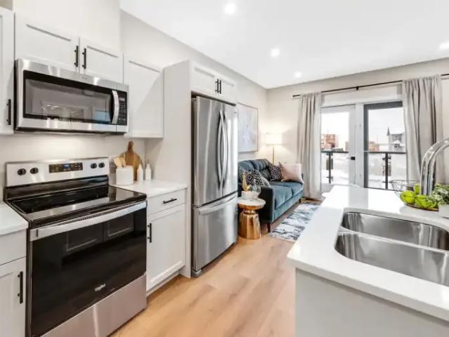 Townhouse 1 Bedroom For Rent Saskatoon SK 1695 ELS102578545