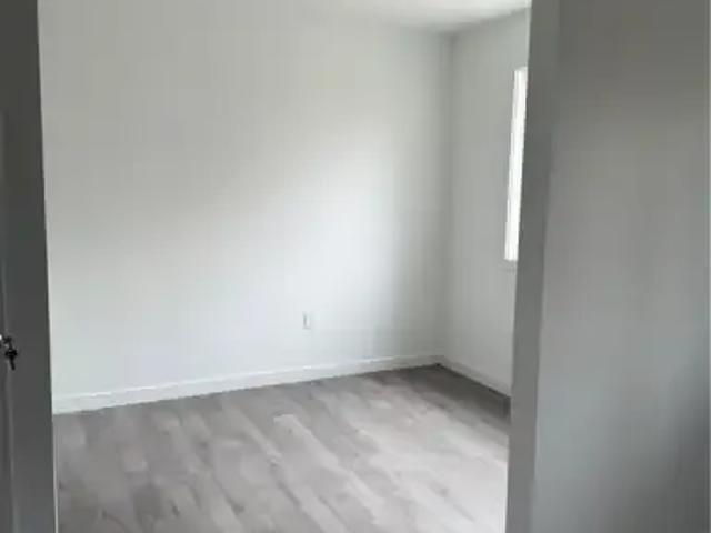 Townhouse 1 Bedroom For Rent Welland ON 1150 ES100527513
