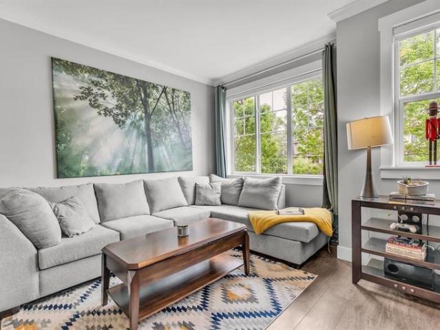 Townhouse 2 Bedroom For Rent Maple Ridge BC 2500 ES102242655