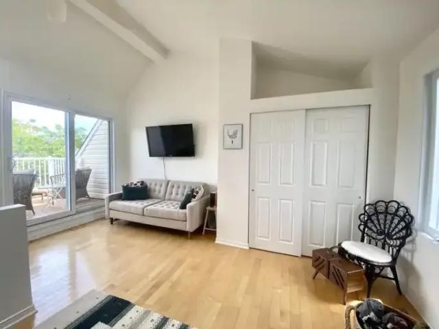 Townhouse 2 Bedroom For Rent Ottawa ON 2599 ELS101986687