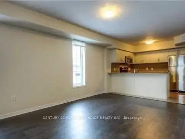 Townhouse 2 Bedroom For Rent Oakville ON 2500 ES102952195