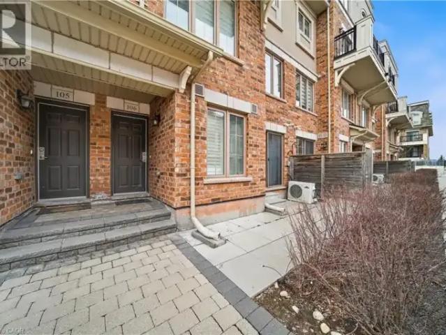 Townhouse 2 Bedroom For Rent Oakville ON 2595 ES100761337