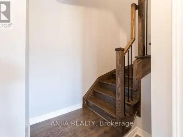 Townhouse 2 Bedroom For Rent Oakville ON 2600 ES102366561