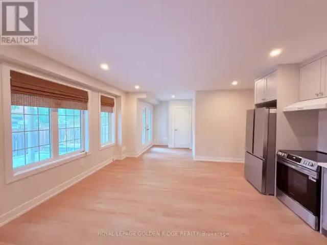 Townhouse 2 Bedroom For Rent Oakville ON 2600 ES103920614
