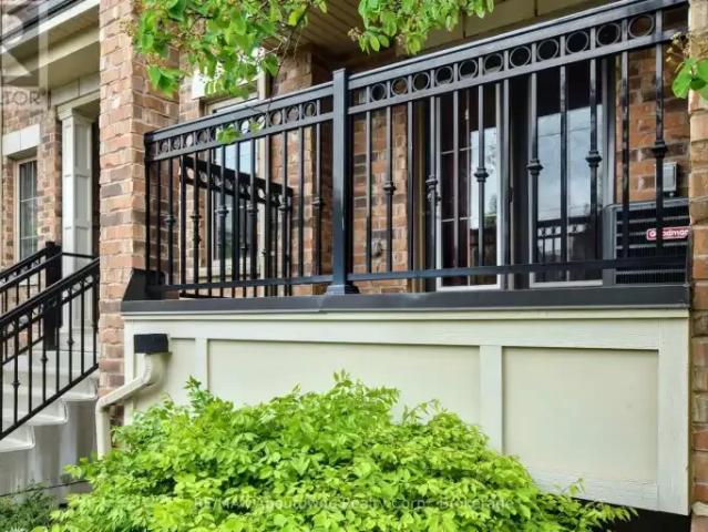 Townhouse 2 Bedroom For Rent Oakville ON 2650 ES103215943