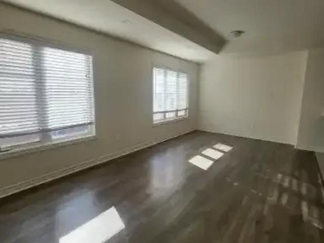 Townhouse 2 Bedroom For Rent Oakville ON 2850 ES102204235