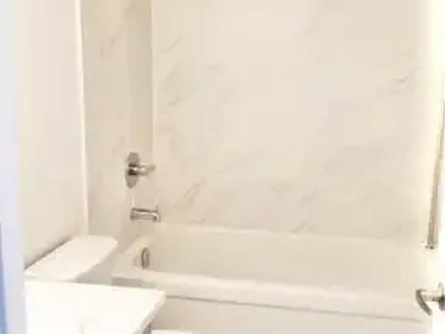 Townhouse 2 Bedroom For Rent Oakville ON 2850 ES102339195