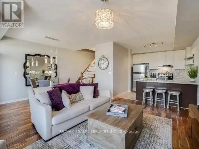 Townhouse 2 Bedroom For Rent Oakville ON 2950 ES102794943