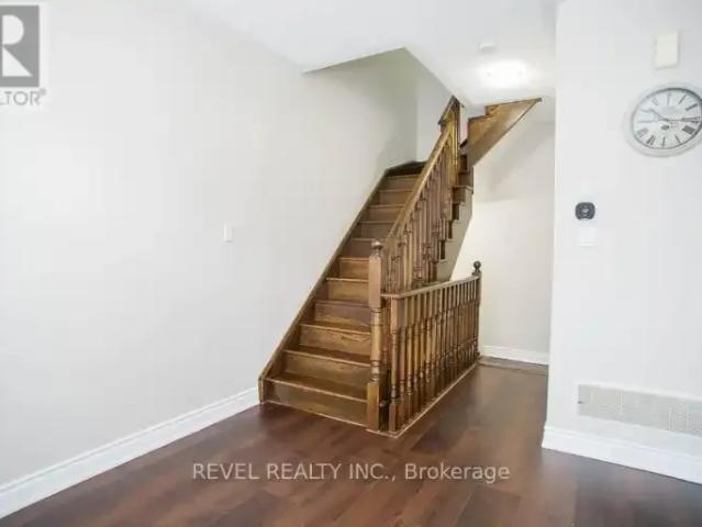 Townhouse 2 Bedroom For Rent Oakville ON 3100 ES102658623
