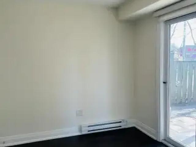 Townhouse 2 Bedroom For Rent Oakville ON 4380 ES101827848