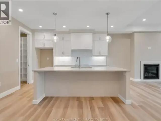 Townhouse 2 Bedroom For Rent Amherstburg ON 3200 ES102715418