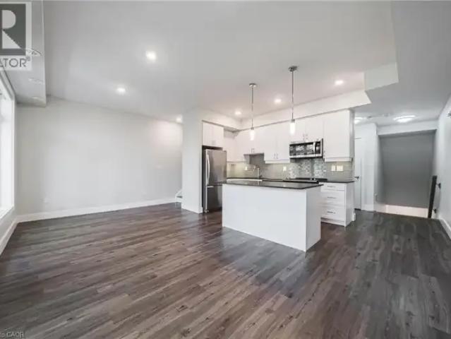 Townhouse 2 Bedroom For Rent Burlington ON 2979 ES102578727