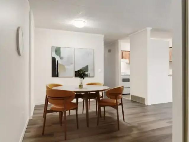 Townhouse 2 Bedroom For Rent Calgary AB 1482 ELS102270826
