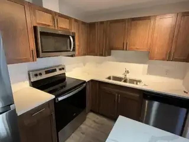 Townhouse 2 Bedroom For Rent Calgary AB 1795 ES103920511