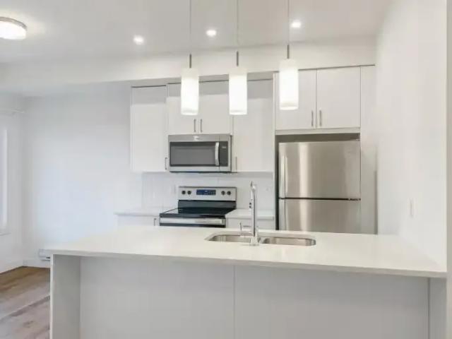 Townhouse 2 Bedroom For Rent Calgary AB 1700 ELS98955665