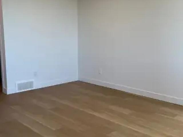 Townhouse 2 Bedroom For Rent Calgary AB 1945 ES101948369