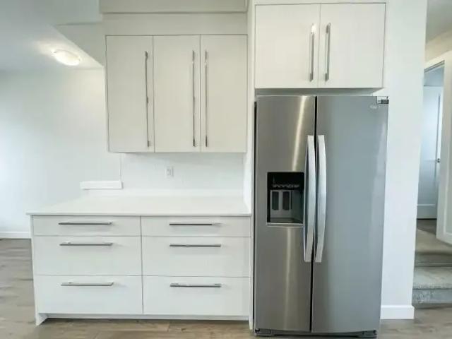 Townhouse 2 Bedroom For Rent Calgary AB 1900 ES102339084