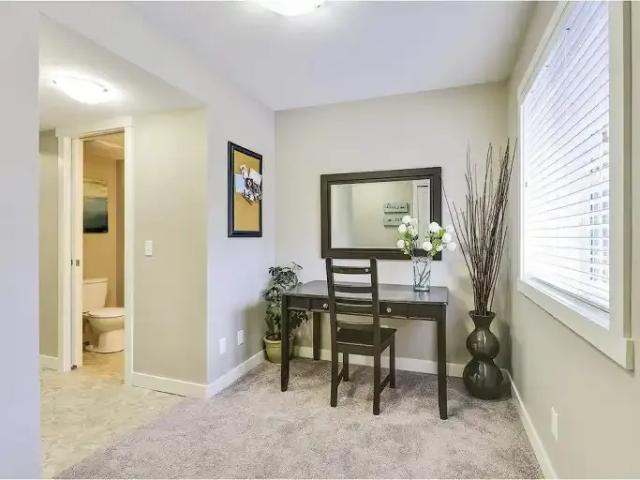 Townhouse 2 Bedroom For Rent Calgary AB 1900 ES103030667