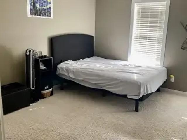 Townhouse 2 Bedroom For Rent Calgary AB 2000 ES101773591