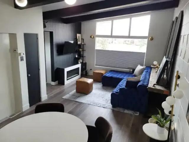 Townhouse 2 Bedroom For Rent Calgary AB 2000 ES102629451