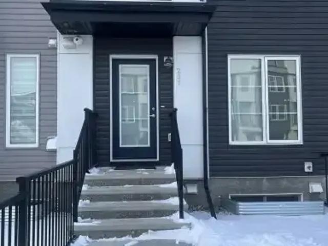 Townhouse 2 Bedroom For Rent Calgary AB 2100 ELS101107482