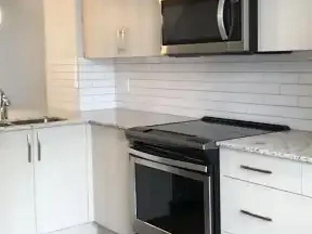 Townhouse 2 Bedroom For Rent Calgary AB 2100 ES104180304