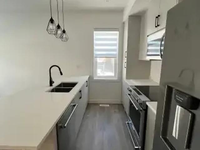 Townhouse 2 Bedroom For Rent Calgary AB 2350 ES102794793