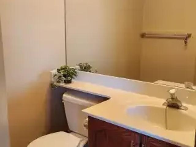 Townhouse 2 Bedroom For Rent Calgary AB 2300 ES102338904
