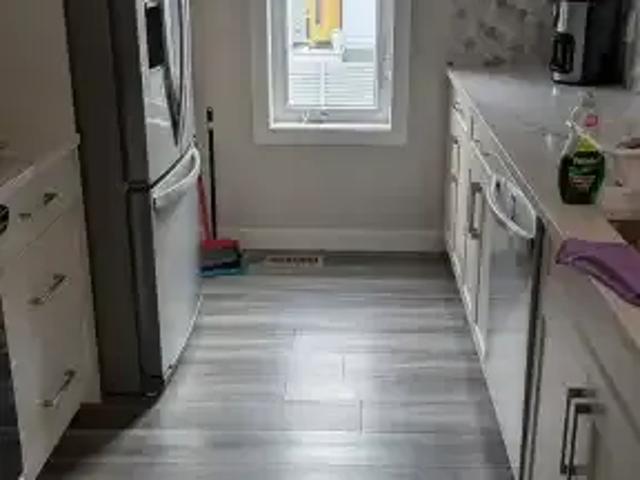 Townhouse 2 Bedroom For Rent Calgary AB 2300 ES103424704