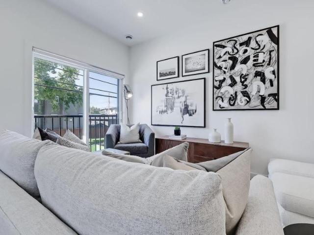 Townhouse 2 Bedroom For Rent Calgary AB 2500 ELS98314490