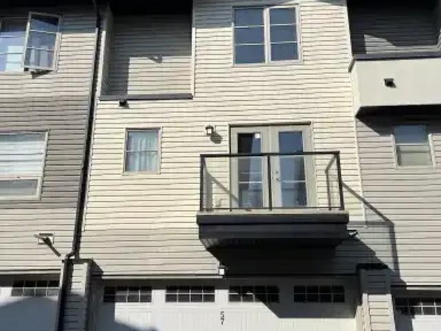 Townhouse 2 Bedroom For Rent Calgary AB 2700 ES105135632