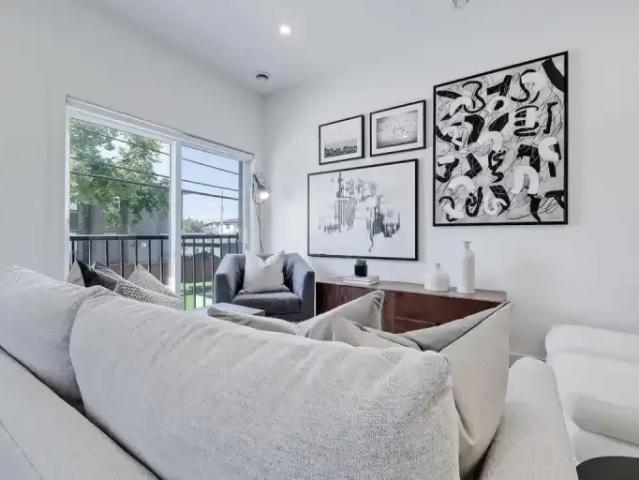 Townhouse 2 Bedroom For Rent Calgary AB 2850 ELS98097761