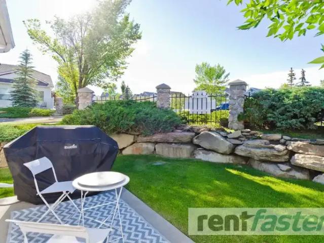 Townhouse 2 Bedroom For Rent Calgary AB 2895 ES104182946