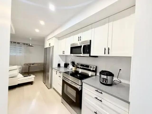 Townhouse 2 Bedroom For Rent Edmonton AB 1550 ES104182516