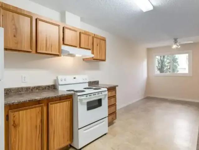 Townhouse 2 Bedroom For Rent Edmonton AB 1580 ES103321831