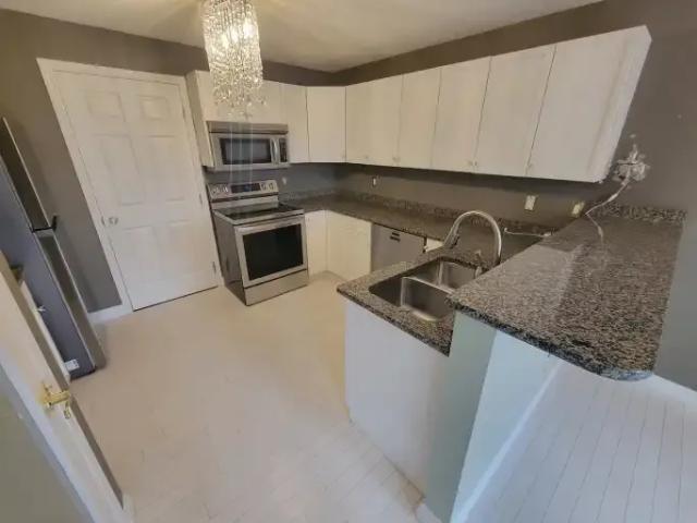 Townhouse 2 Bedroom For Rent Edmonton AB 1600 ES103151720